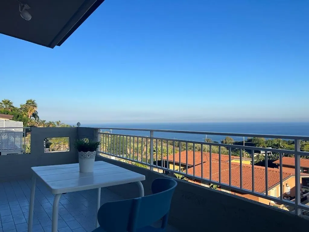 Villa Lattea Aci Trezza 0*,  Olaszország