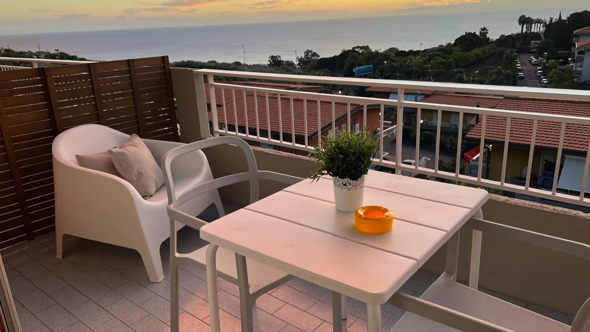 Villa Lattea Aci Trezza 0*,  Olaszország
