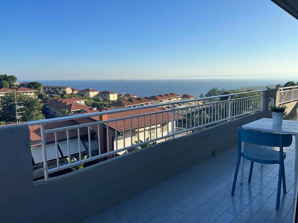 Villa Lattea Aci Trezza 0*,