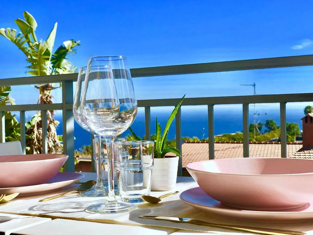 Villa Lattea Aci Trezza 0*,  Olaszország